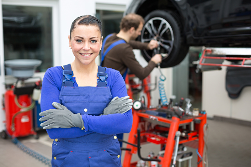 Jobs für Kraftfahrzeugmechatroniker/-in in der Personenkraftwagentechnik